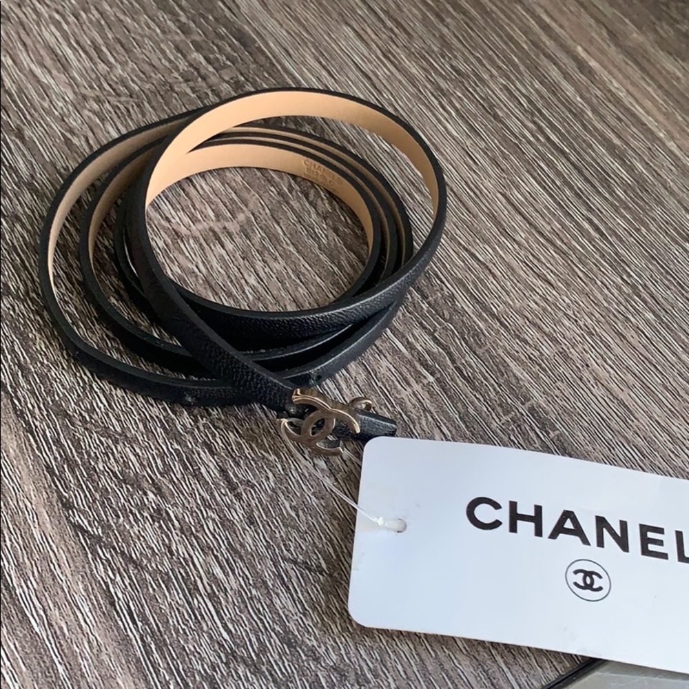 Genuine Chanel skinny leather belt
